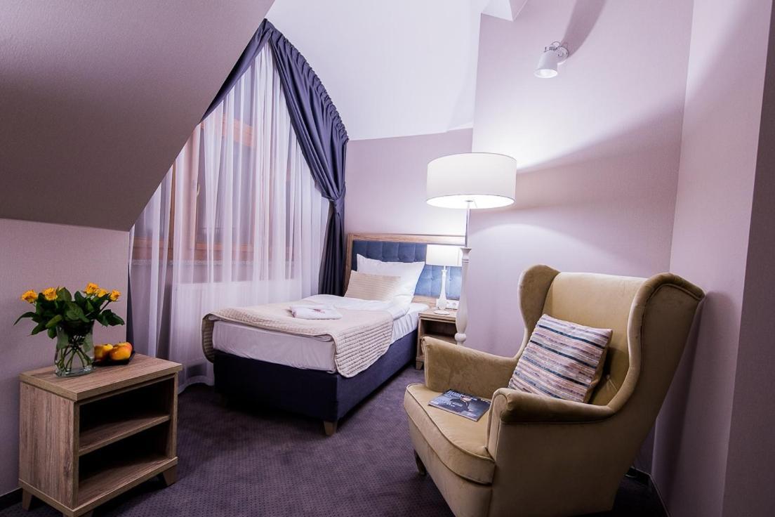 Hotel Debowy Biowellness & Spa Gory Sowie Bielawa  Buitenkant foto