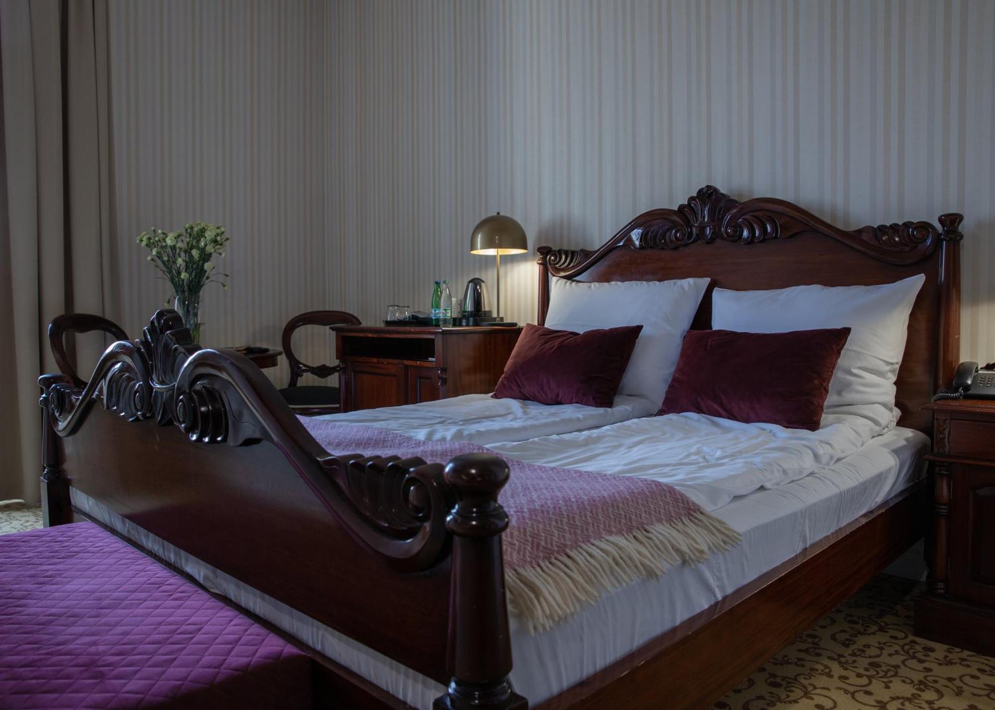 Hotel Debowy Biowellness & Spa Gory Sowie Bielawa  Buitenkant foto