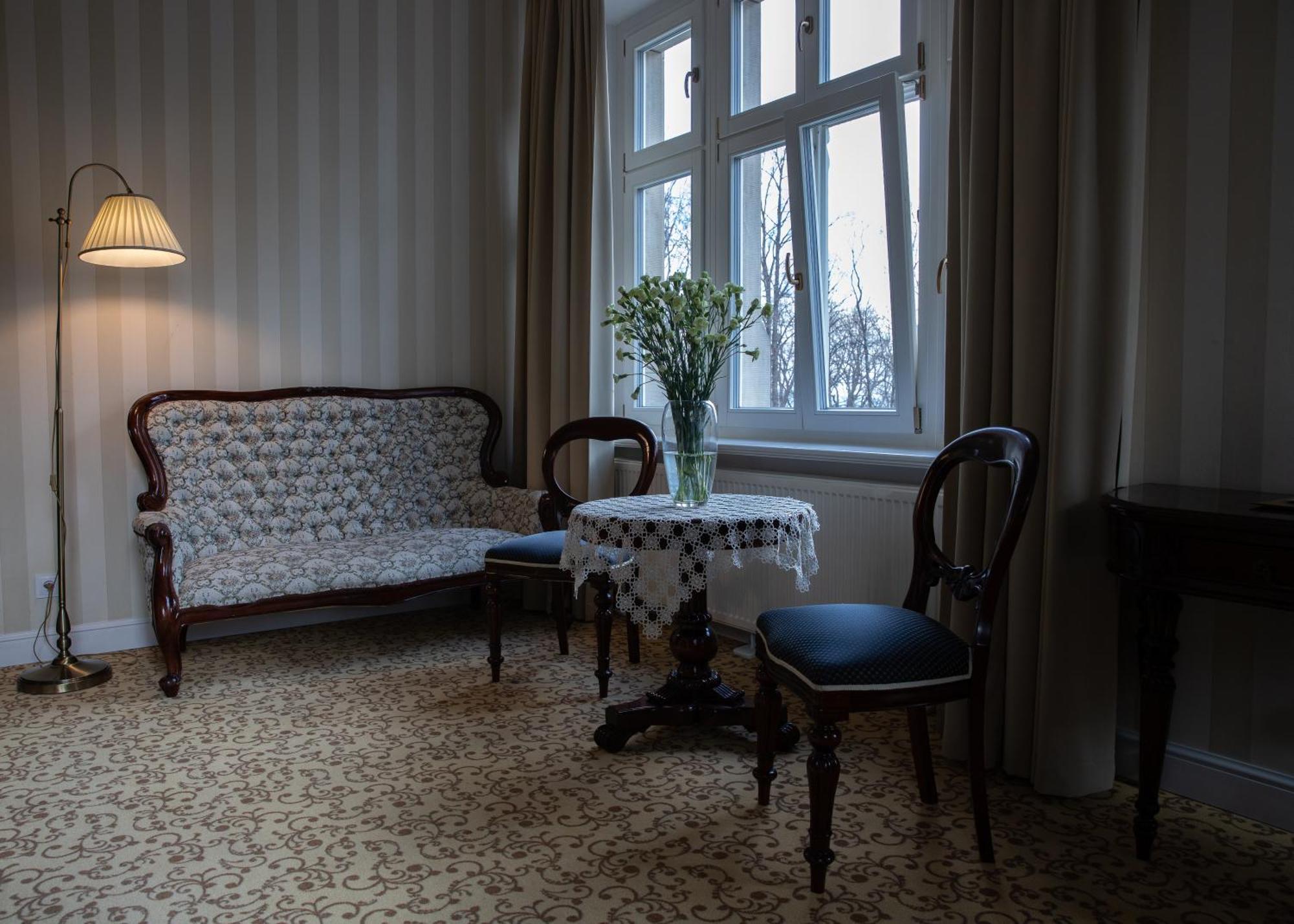 Hotel Debowy Biowellness & Spa Gory Sowie Bielawa  Buitenkant foto
